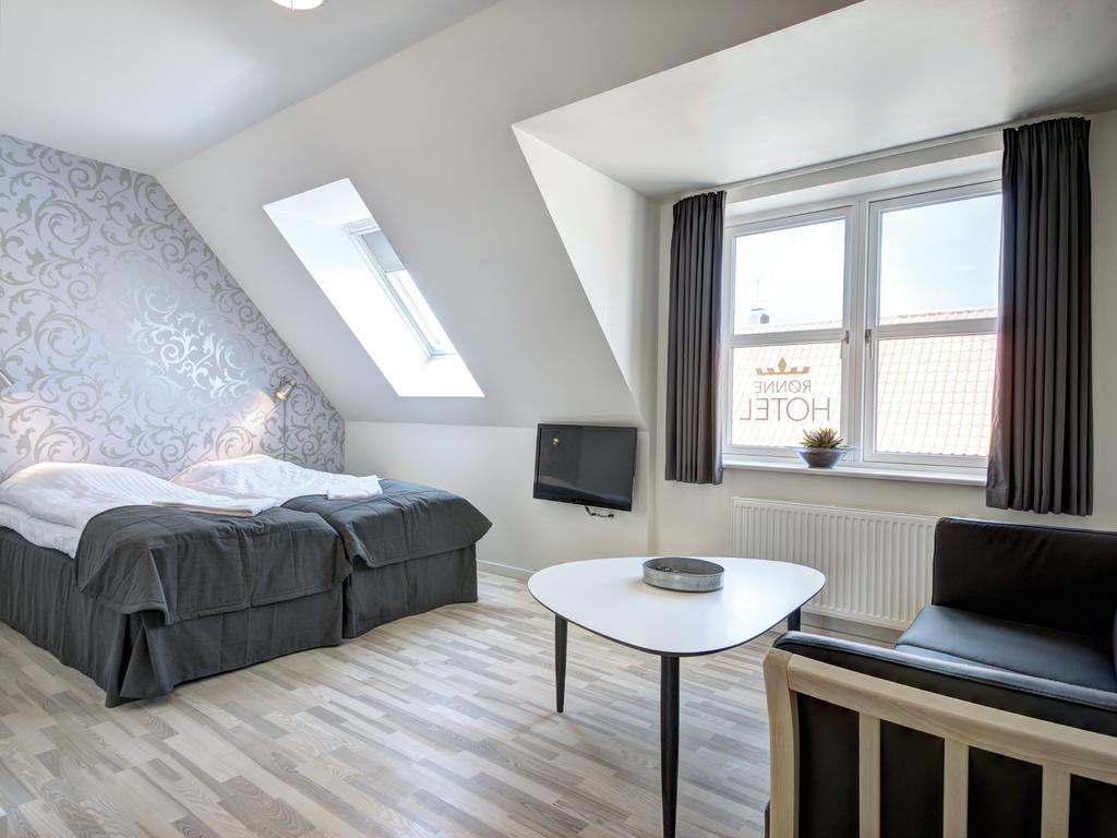 Ronne Hotel Room photo